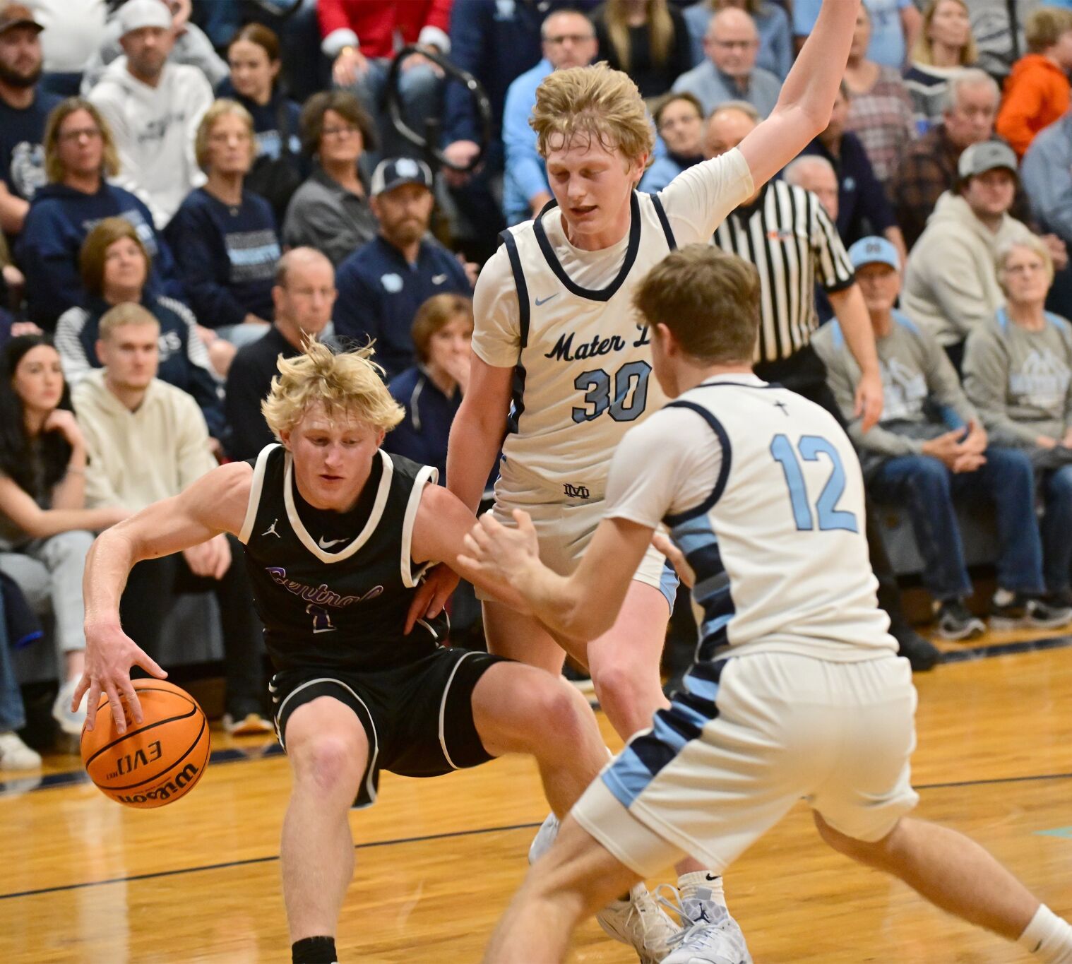 Mater Dei vs Breese Central